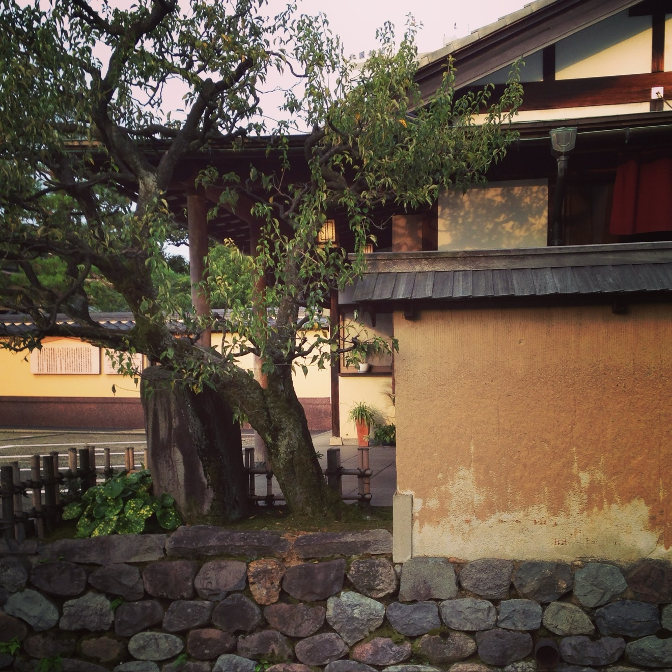 Kanazawa: temple entrance